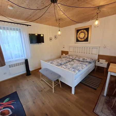 Pavlov24 - Domeček U Potoka Prázdninový dům